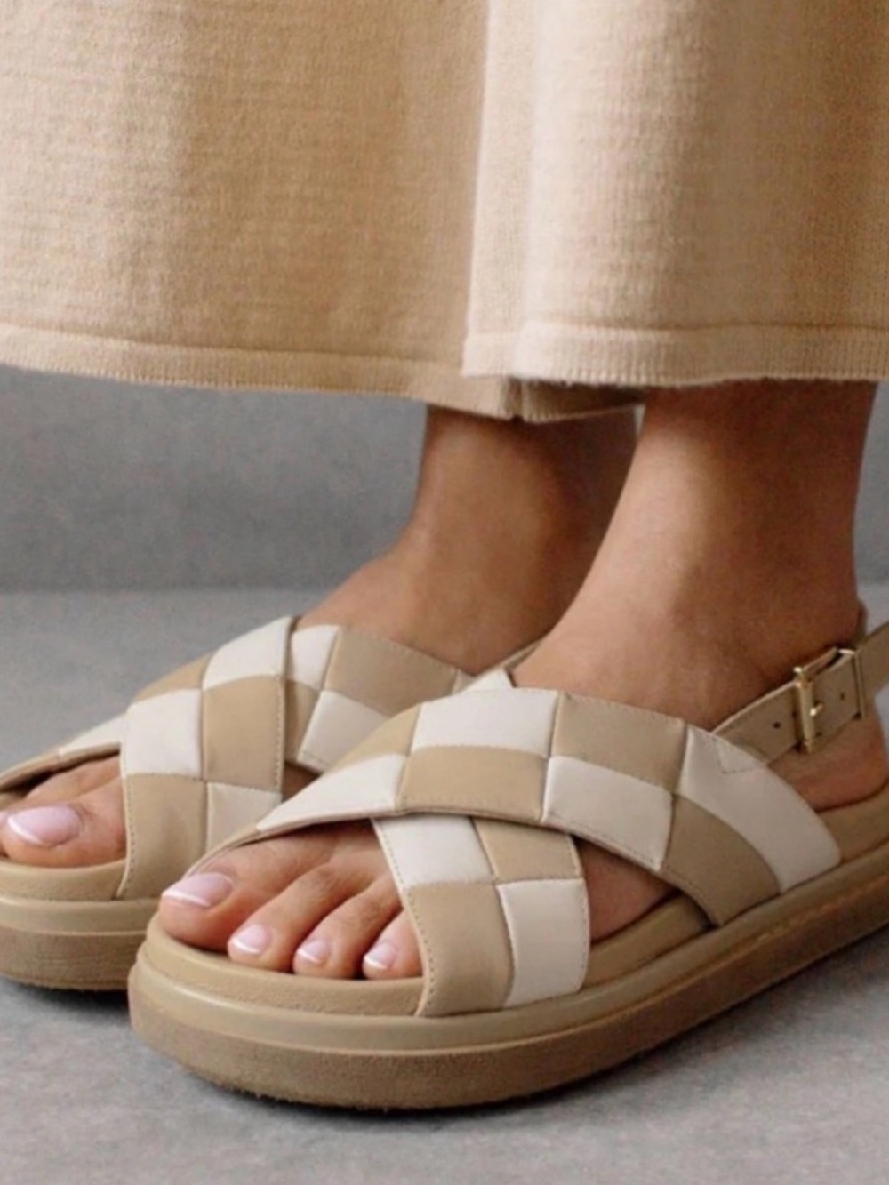 ALOHAS Marshmallow Woven Two-Tone Beige & White Platform Sandals - Women - 40